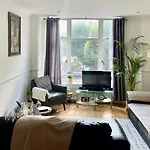 Double Bedroom In A Sharing Apartment